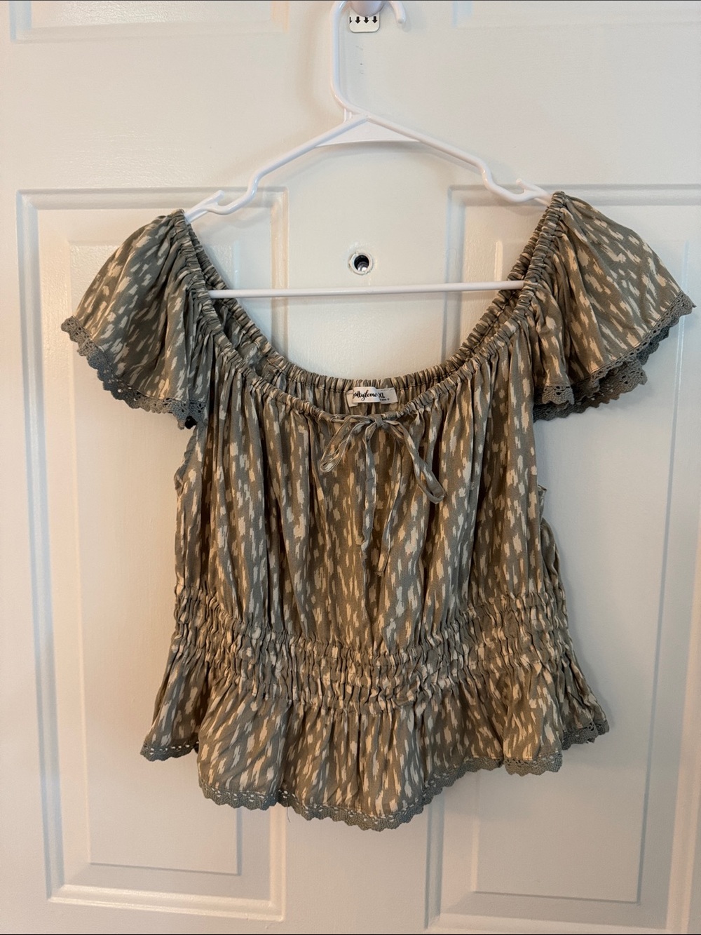 Xhilaration Olive and Cream Off-Shoulder Patterned Crop Top